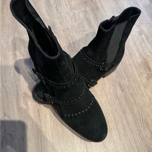 Like new ankle boots